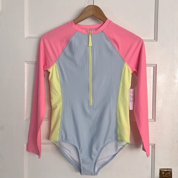 Old Navy Rashguard - Picture 3 of 9